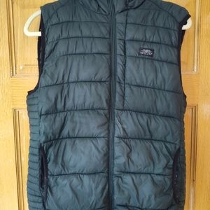 Pull & Bear Dark Green Puffer Vest